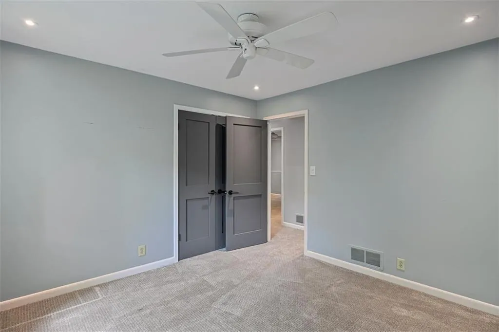 100 Mountain Creek Trace, Sandy Springs, Georgia 30328, 4 Bedrooms Bedrooms, ,3 BathroomsBathrooms,Residential,Sold,100 Mountain Creek Trace,6931774