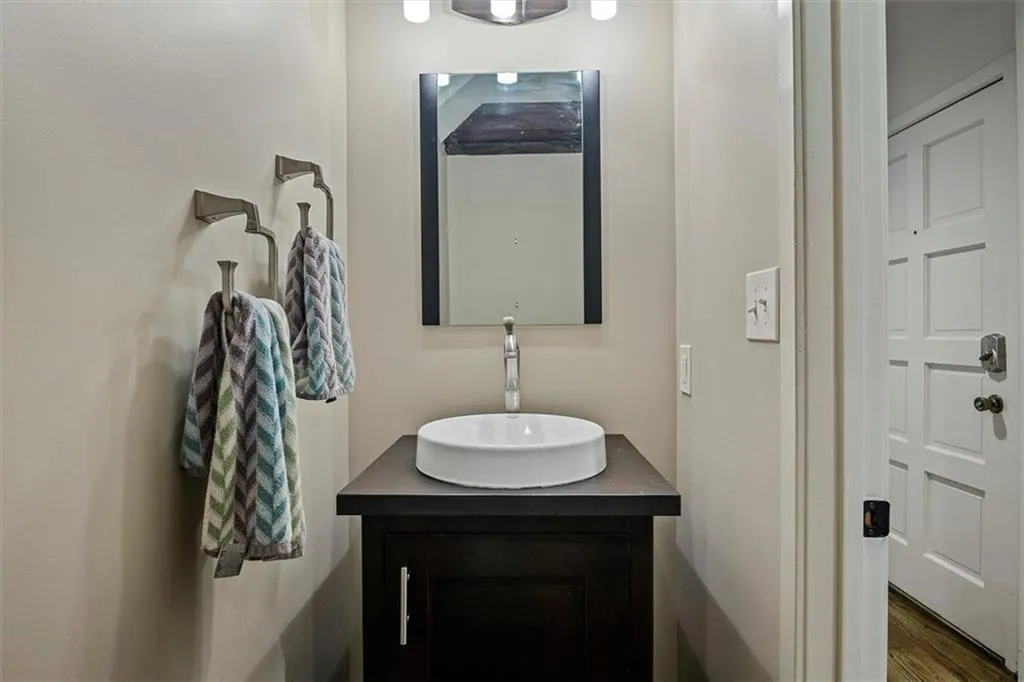 100 Mountain Creek Trace, Sandy Springs, Georgia 30328, 4 Bedrooms Bedrooms, ,3 BathroomsBathrooms,Residential,Sold,100 Mountain Creek Trace,6931774