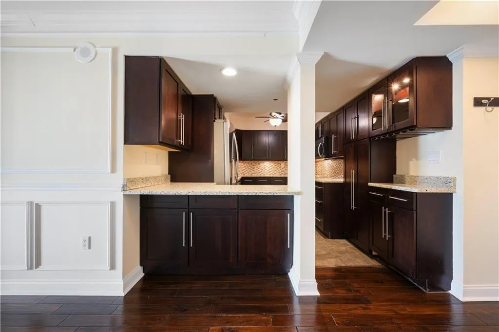 2870 Pharr Court South Nw Unit 1205, Atlanta, Georgia 30305, 2 Bedrooms Bedrooms, ,2 BathroomsBathrooms,Residential,For Sale,2870 Pharr Court South Nw Unit 1205,7509990