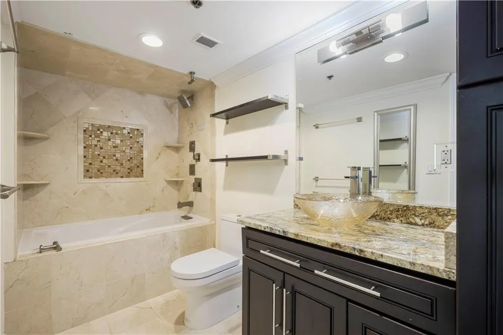 2870 Pharr Court South Nw Unit 1205, Atlanta, Georgia 30305, 2 Bedrooms Bedrooms, ,2 BathroomsBathrooms,Residential,For Sale,2870 Pharr Court South Nw Unit 1205,7509990