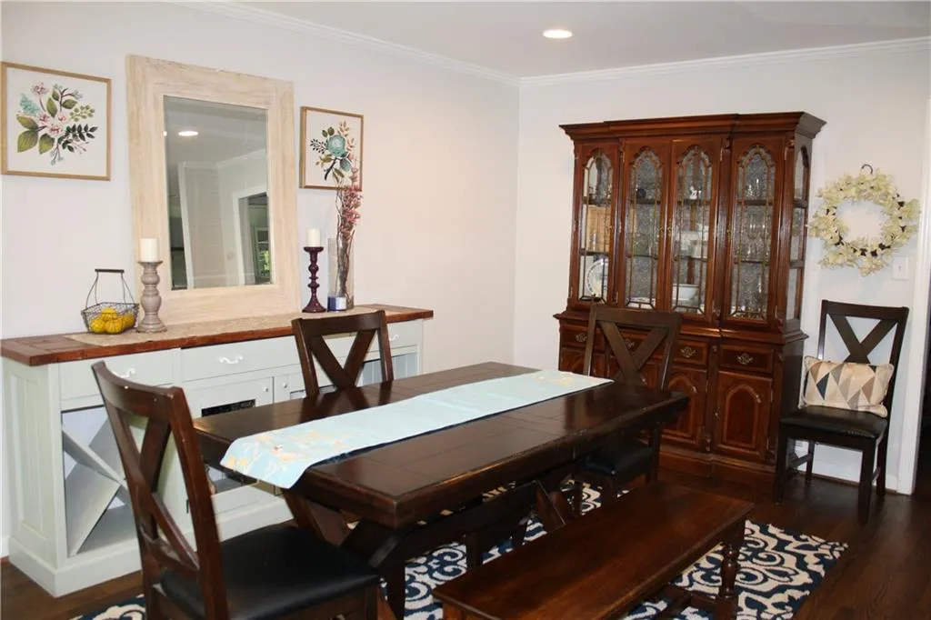 615 Patrick Place, Sandy Springs, Georgia 30328, 4 Bedrooms Bedrooms, ,3 BathroomsBathrooms,Residential,Sold,615 Patrick Place,6553563