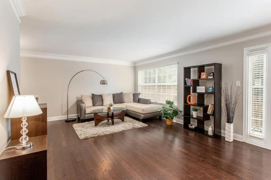 6980 Roswell Road Unit A5, Atlanta, Georgia 30328, 3 Bedrooms Bedrooms, ,2 BathroomsBathrooms,Residential,Sold,6980 Roswell Road Unit A5,6737156