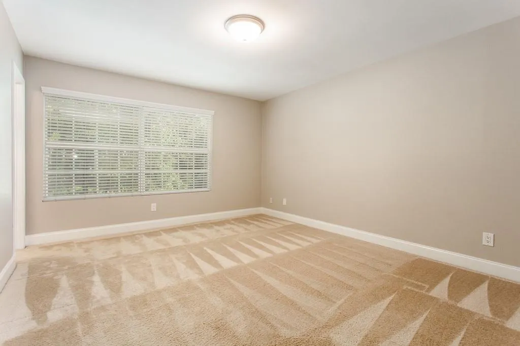 6980 Roswell Road Unit A5, Atlanta, Georgia 30328, 3 Bedrooms Bedrooms, ,2 BathroomsBathrooms,Residential,Sold,6980 Roswell Road Unit A5,6737156