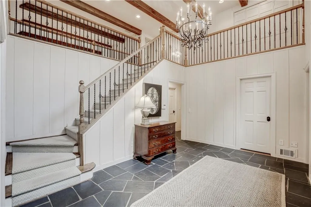 130 Churchill Drive, Sandy Springs, Georgia 30350, 5 Bedrooms Bedrooms, ,4 BathroomsBathrooms,Residential,Sold,130 Churchill Drive,6013433
