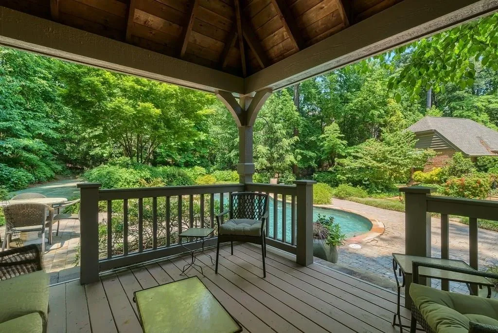 130 Churchill Drive, Sandy Springs, Georgia 30350, 5 Bedrooms Bedrooms, ,4 BathroomsBathrooms,Residential,Sold,130 Churchill Drive,6013433