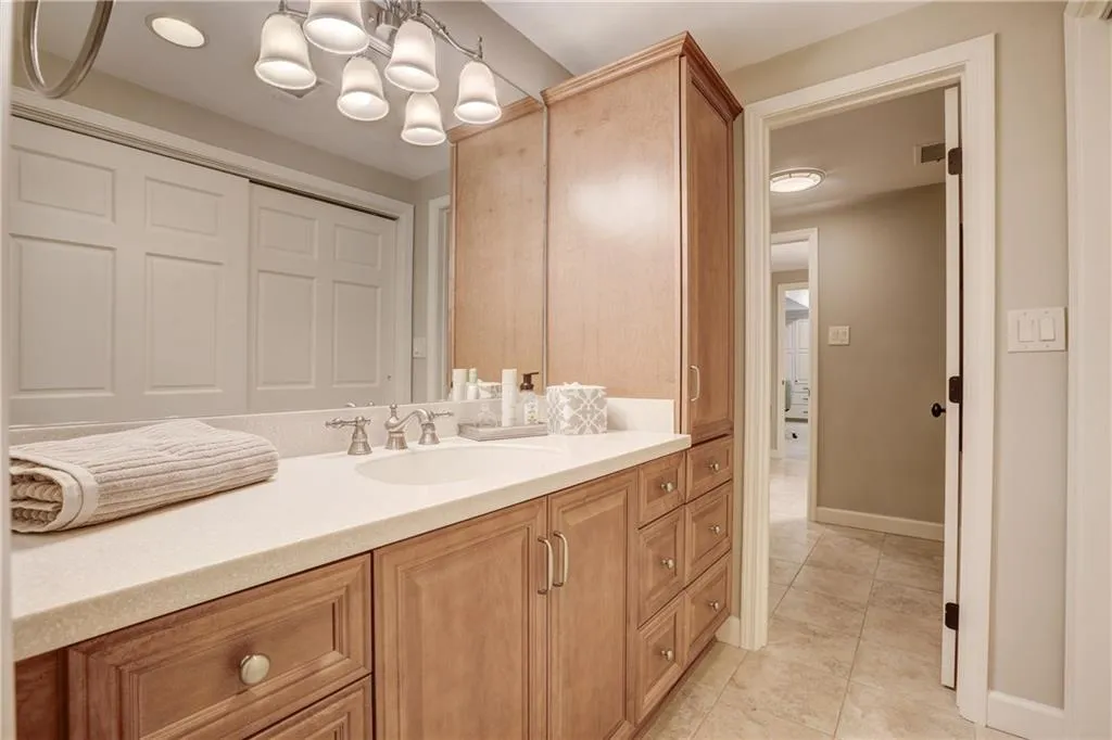 130 Churchill Drive, Sandy Springs, Georgia 30350, 5 Bedrooms Bedrooms, ,4 BathroomsBathrooms,Residential,Sold,130 Churchill Drive,6013433