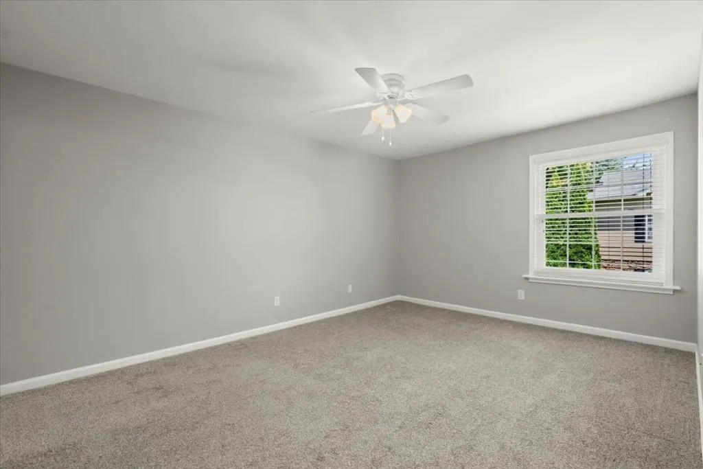 608 Brighton Point, Atlanta, Georgia 30328, 2 Bedrooms Bedrooms, ,2 BathroomsBathrooms,Residential,Sold,608 Brighton Point,7443192