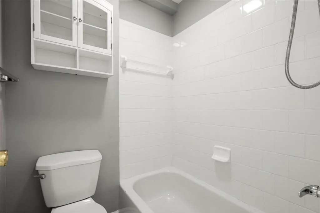 608 Brighton Point, Atlanta, Georgia 30328, 2 Bedrooms Bedrooms, ,2 BathroomsBathrooms,Residential,Sold,608 Brighton Point,7443192