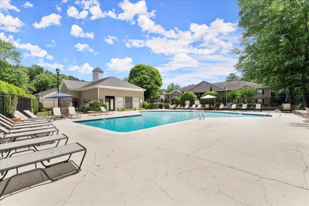 608 Brighton Point, Atlanta, Georgia 30328, 2 Bedrooms Bedrooms, ,2 BathroomsBathrooms,Residential,Sold,608 Brighton Point,7443192