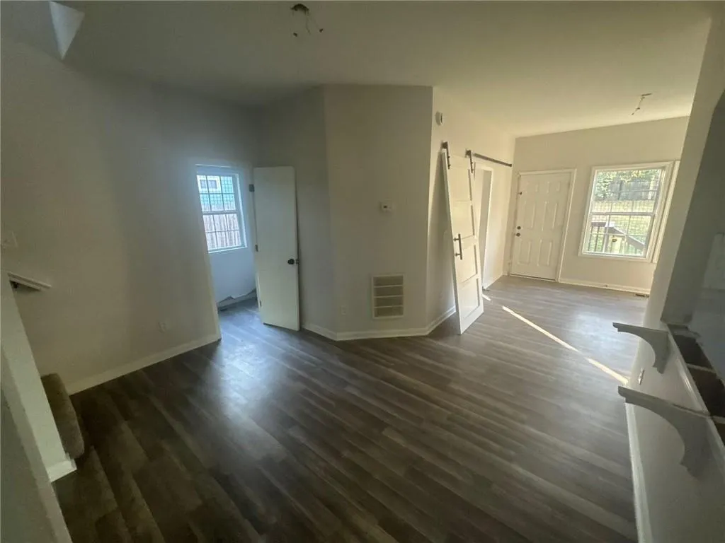 2548 Bellview Avenue Nw, Atlanta, Georgia 30318, 4 Bedrooms Bedrooms, ,2 BathroomsBathrooms,Residential,For Sale,2548 Bellview Avenue Nw,7570794