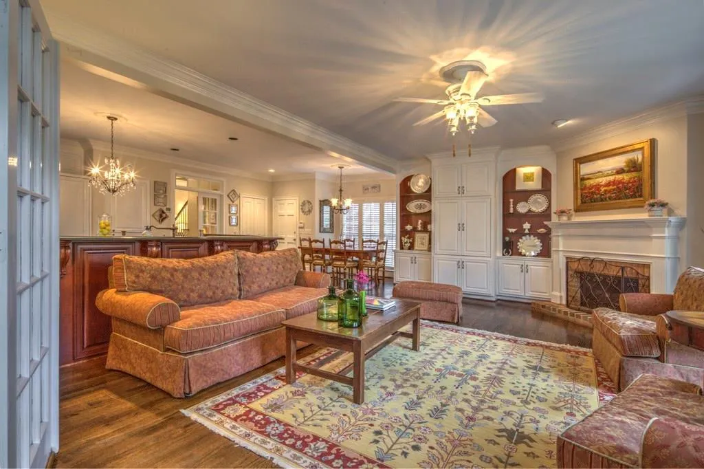 4455 Highgrove Pointe, Atlanta, Georgia 30319, 4 Bedrooms Bedrooms, ,4 BathroomsBathrooms,Residential,Sold,4455 Highgrove Pointe,5733654