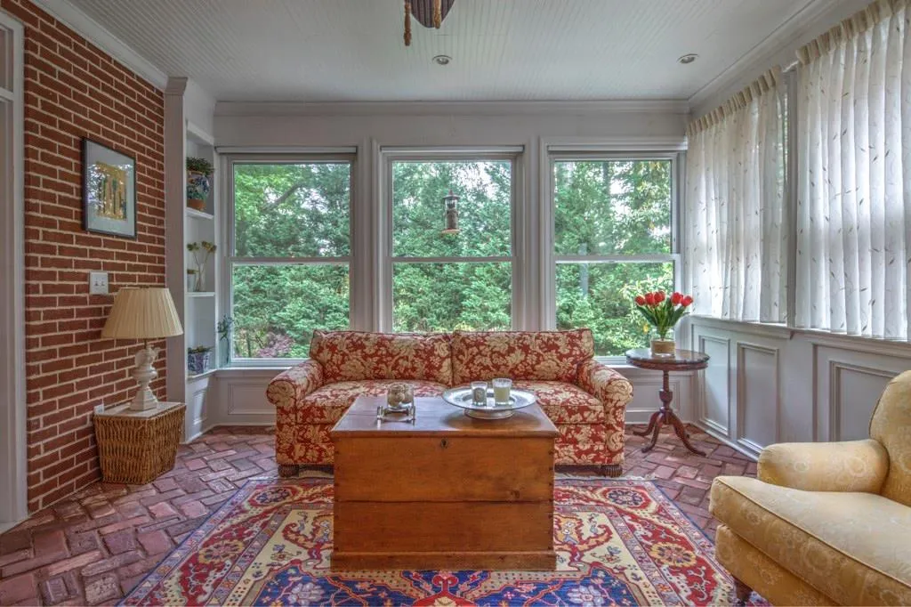 4455 Highgrove Pointe, Atlanta, Georgia 30319, 4 Bedrooms Bedrooms, ,4 BathroomsBathrooms,Residential,Sold,4455 Highgrove Pointe,5733654