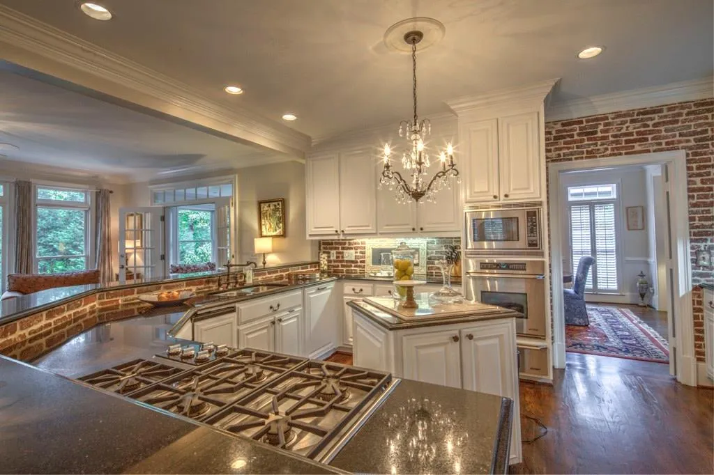 4455 Highgrove Pointe, Atlanta, Georgia 30319, 4 Bedrooms Bedrooms, ,4 BathroomsBathrooms,Residential,Sold,4455 Highgrove Pointe,5733654