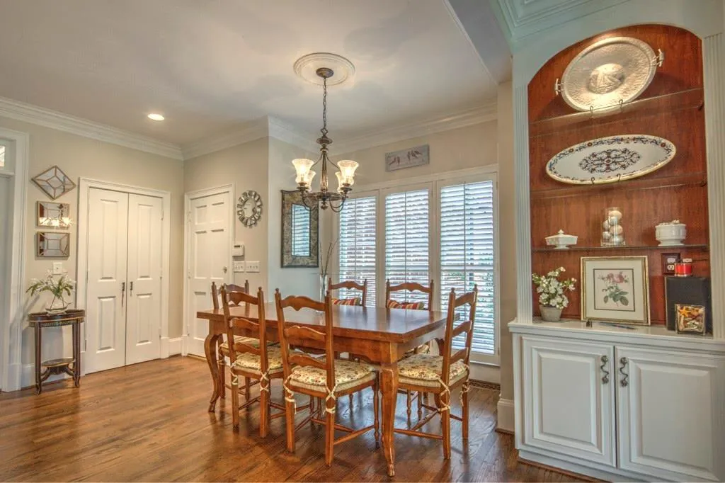 4455 Highgrove Pointe, Atlanta, Georgia 30319, 4 Bedrooms Bedrooms, ,4 BathroomsBathrooms,Residential,Sold,4455 Highgrove Pointe,5733654