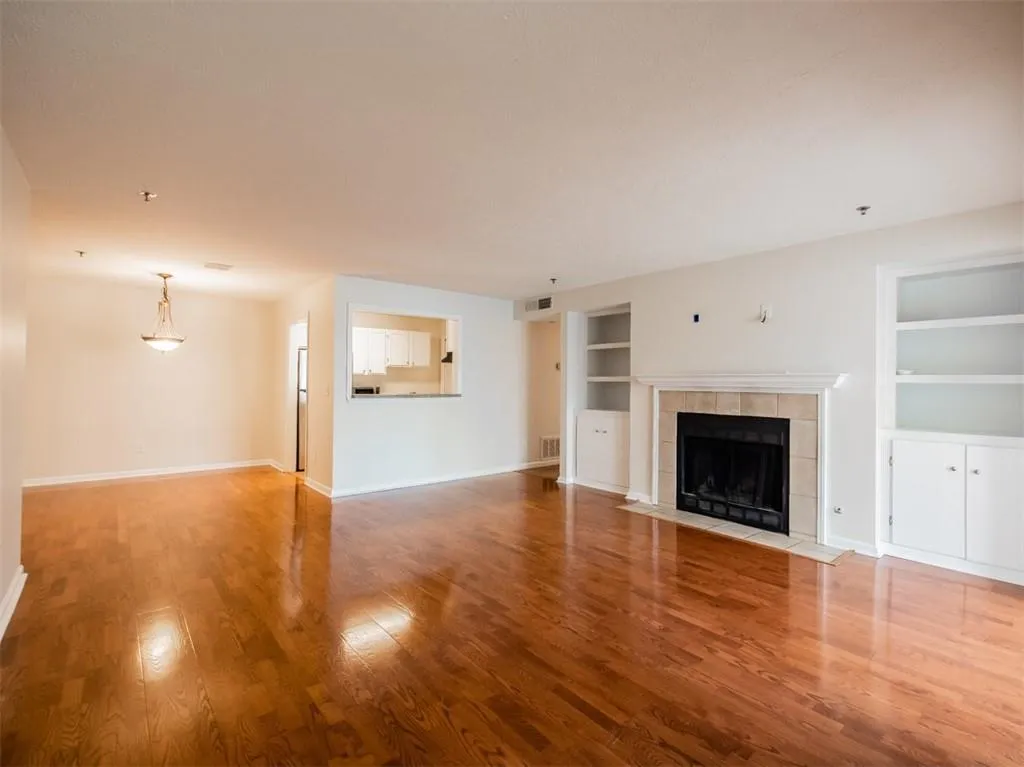 2687 Vinings Central Drive Se Unit 56, Atlanta, Georgia 30339, 2 Bedrooms Bedrooms, ,2 BathroomsBathrooms,Residential,Sold,2687 Vinings Central Drive Se Unit 56,6522931