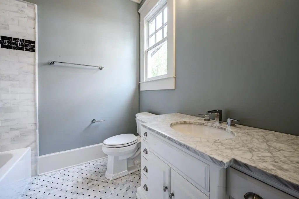 195 E Wesley Road, Atlanta, Georgia 30305, 6 Bedrooms Bedrooms, ,6 BathroomsBathrooms,Residential,Sold,195 E Wesley Road,5651811