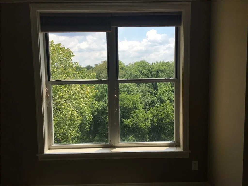 2277 Peachtree Road Ne Unit 607, Atlanta, Georgia 30309, 2 Bedrooms Bedrooms, ,2 BathroomsBathrooms,Residential,Sold,2277 Peachtree Road Ne Unit 607,5718261