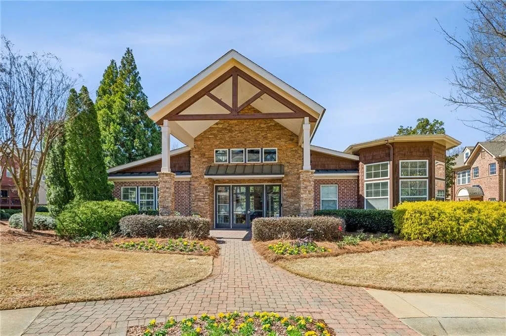 3724 Ashford Creek Lane Ne, Atlanta, Georgia 30319, 2 Bedrooms Bedrooms, ,2 BathroomsBathrooms,Residential,For Sale,3724 Ashford Creek Lane Ne,7646632