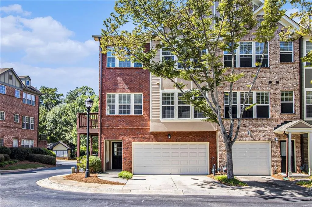 3724 Ashford Creek Lane Ne, Atlanta, Georgia 30319, 2 Bedrooms Bedrooms, ,2 BathroomsBathrooms,Residential,For Sale,3724 Ashford Creek Lane Ne,7646632