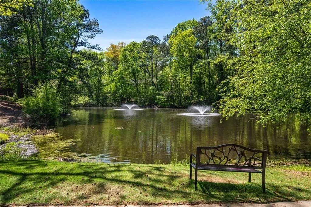 3724 Ashford Creek Lane Ne, Atlanta, Georgia 30319, 2 Bedrooms Bedrooms, ,2 BathroomsBathrooms,Residential,For Sale,3724 Ashford Creek Lane Ne,7646632