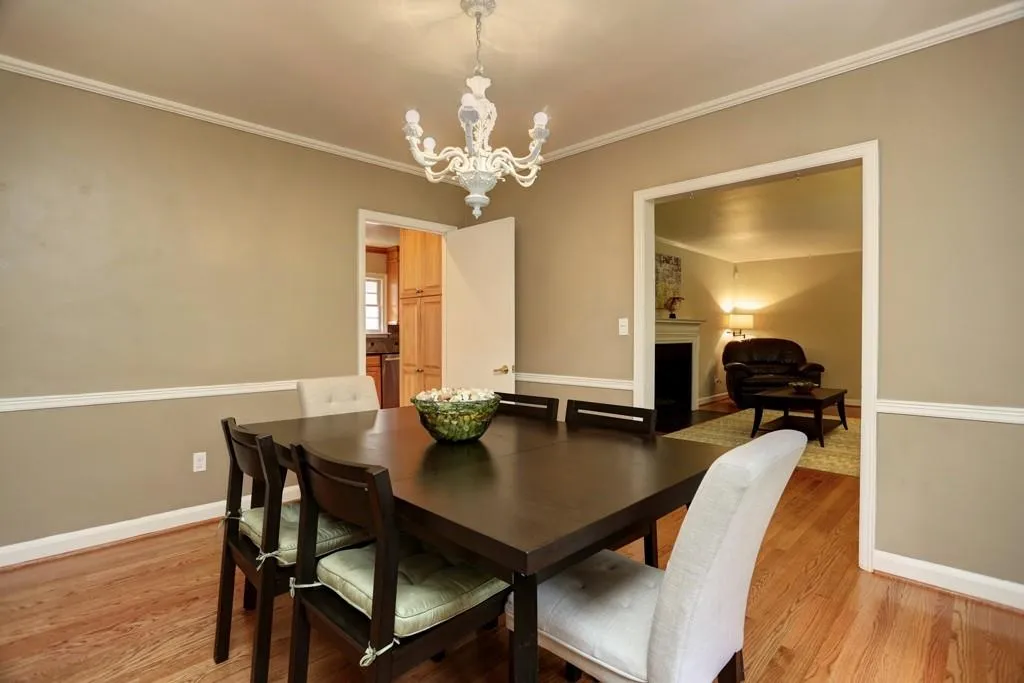 535 Timber Valley Road, Atlanta, Georgia 30342, 3 Bedrooms Bedrooms, ,2 BathroomsBathrooms,Residential,Sold,535 Timber Valley Road,5592149
