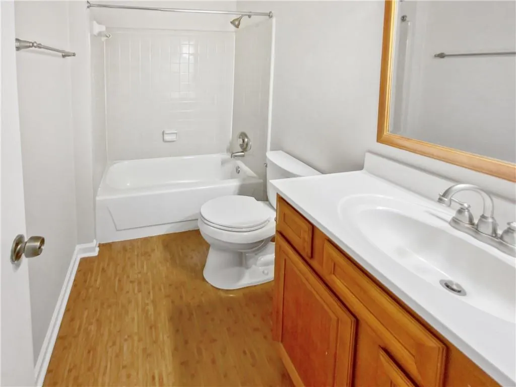 2404 Huntingdon, Atlanta, Georgia 30350, 3 Bedrooms Bedrooms, ,2 BathroomsBathrooms,Residential,Sold,2404 Huntingdon,7357254