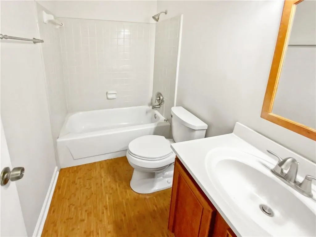 2404 Huntingdon, Atlanta, Georgia 30350, 3 Bedrooms Bedrooms, ,2 BathroomsBathrooms,Residential,Sold,2404 Huntingdon,7357254