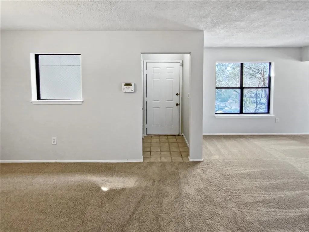 2404 Huntingdon, Atlanta, Georgia 30350, 3 Bedrooms Bedrooms, ,2 BathroomsBathrooms,Residential,Sold,2404 Huntingdon,7357254