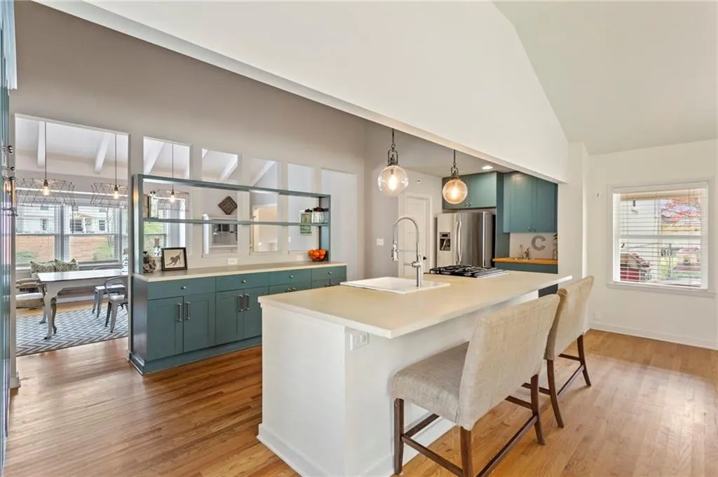5780 Brookgreen Road, Atlanta, Georgia 30328, 3 Bedrooms Bedrooms, ,2 BathroomsBathrooms,Residential,Sold,5780 Brookgreen Road,6884663
