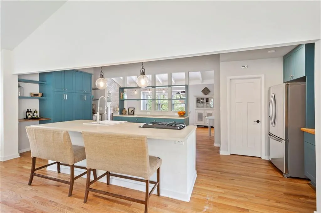 5780 Brookgreen Road, Atlanta, Georgia 30328, 3 Bedrooms Bedrooms, ,2 BathroomsBathrooms,Residential,Sold,5780 Brookgreen Road,6884663