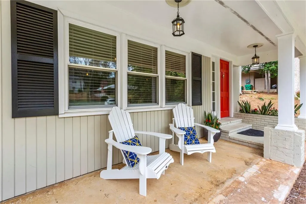 5780 Brookgreen Road, Atlanta, Georgia 30328, 3 Bedrooms Bedrooms, ,2 BathroomsBathrooms,Residential,Sold,5780 Brookgreen Road,6884663