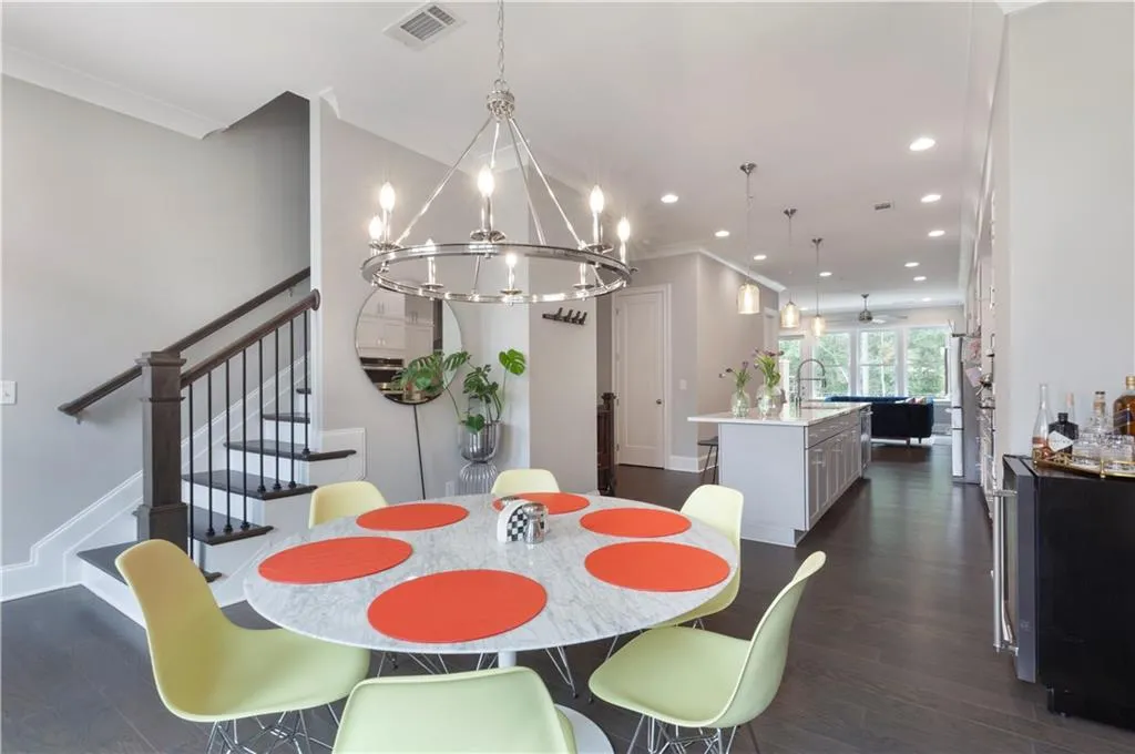 6751 Cadence Boulevard, Sandy Springs, Georgia 30328, 3 Bedrooms Bedrooms, ,3 BathroomsBathrooms,Residential,Sold,6751 Cadence Boulevard,6887608