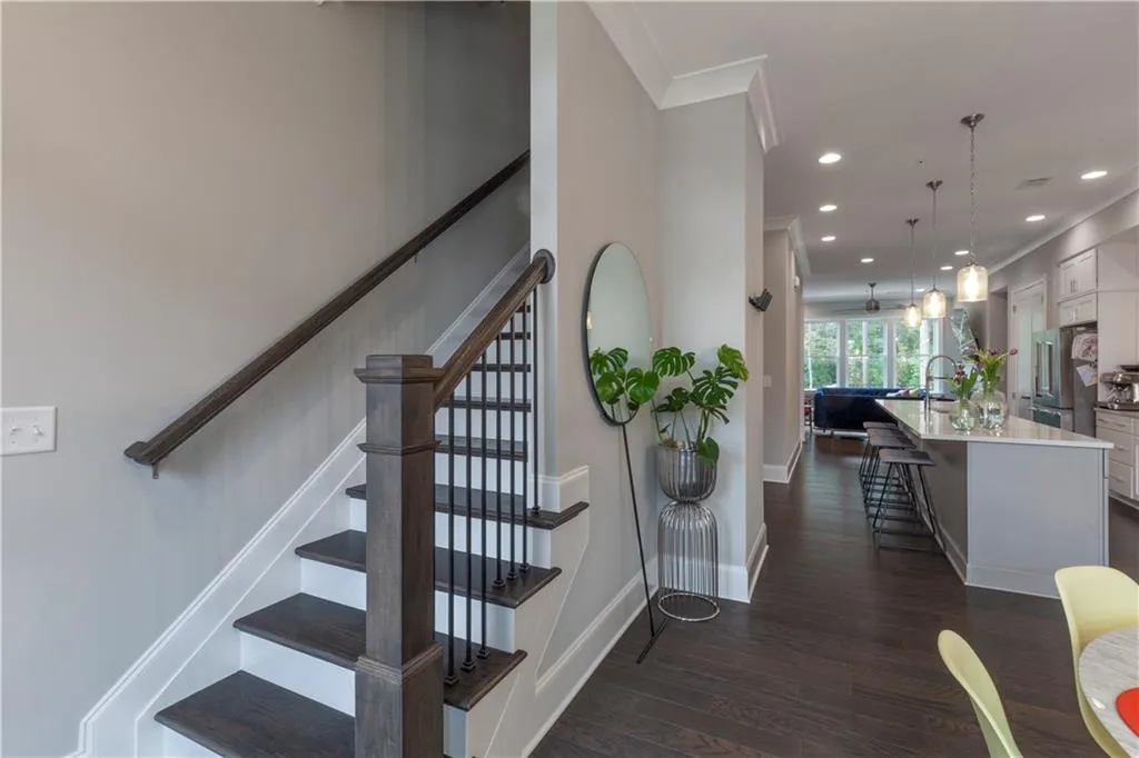 6751 Cadence Boulevard, Sandy Springs, Georgia 30328, 3 Bedrooms Bedrooms, ,3 BathroomsBathrooms,Residential,Sold,6751 Cadence Boulevard,6887608