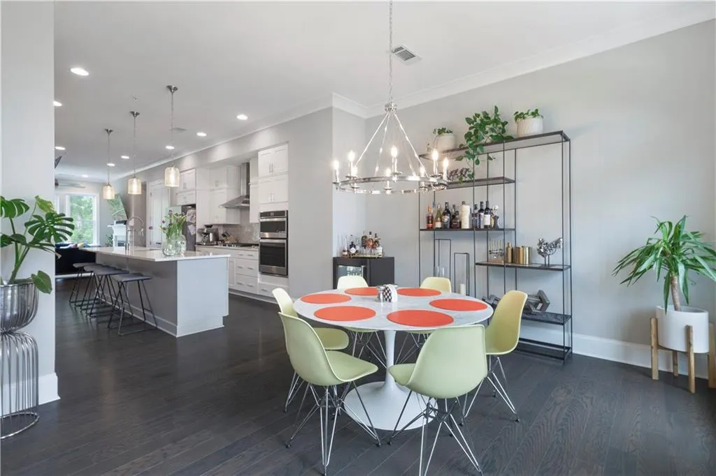 6751 Cadence Boulevard, Sandy Springs, Georgia 30328, 3 Bedrooms Bedrooms, ,3 BathroomsBathrooms,Residential,Sold,6751 Cadence Boulevard,6887608