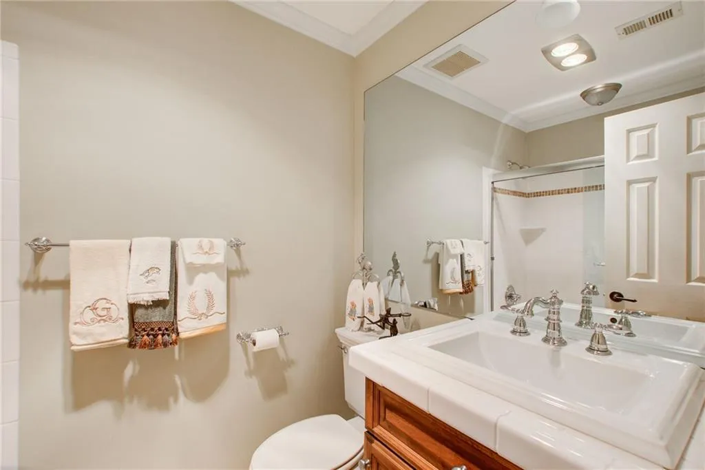 441 The North Chace, Sandy Springs, Georgia 30328, 4 Bedrooms Bedrooms, ,3 BathroomsBathrooms,Residential,Sold,441 The North Chace,7189276