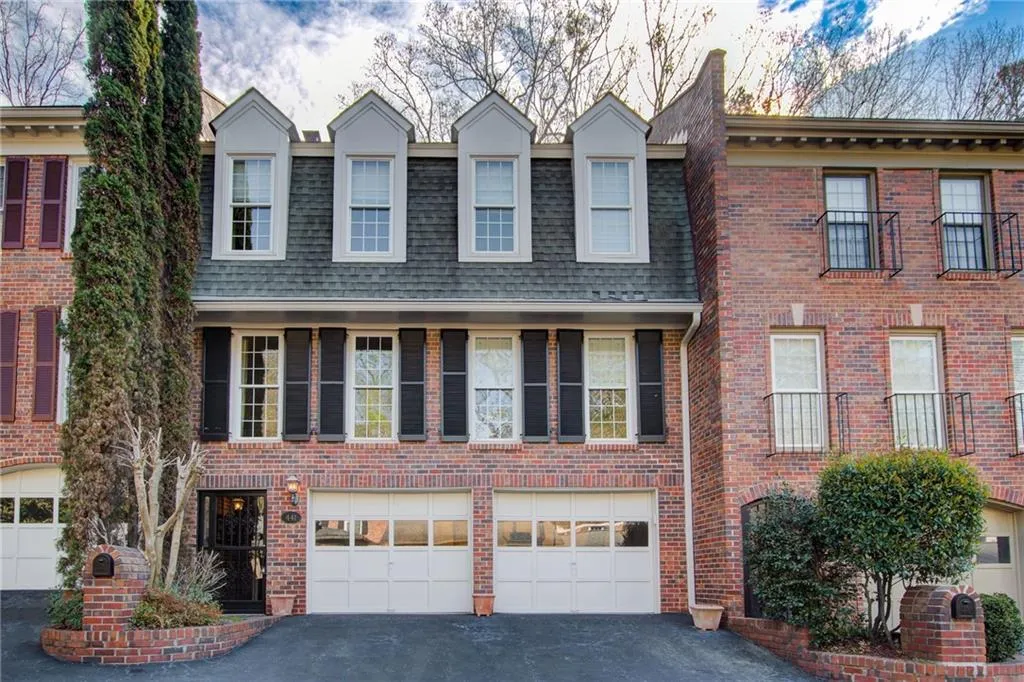 441 The North Chace, Sandy Springs, Georgia 30328, 4 Bedrooms Bedrooms, ,3 BathroomsBathrooms,Residential,Sold,441 The North Chace,7189276
