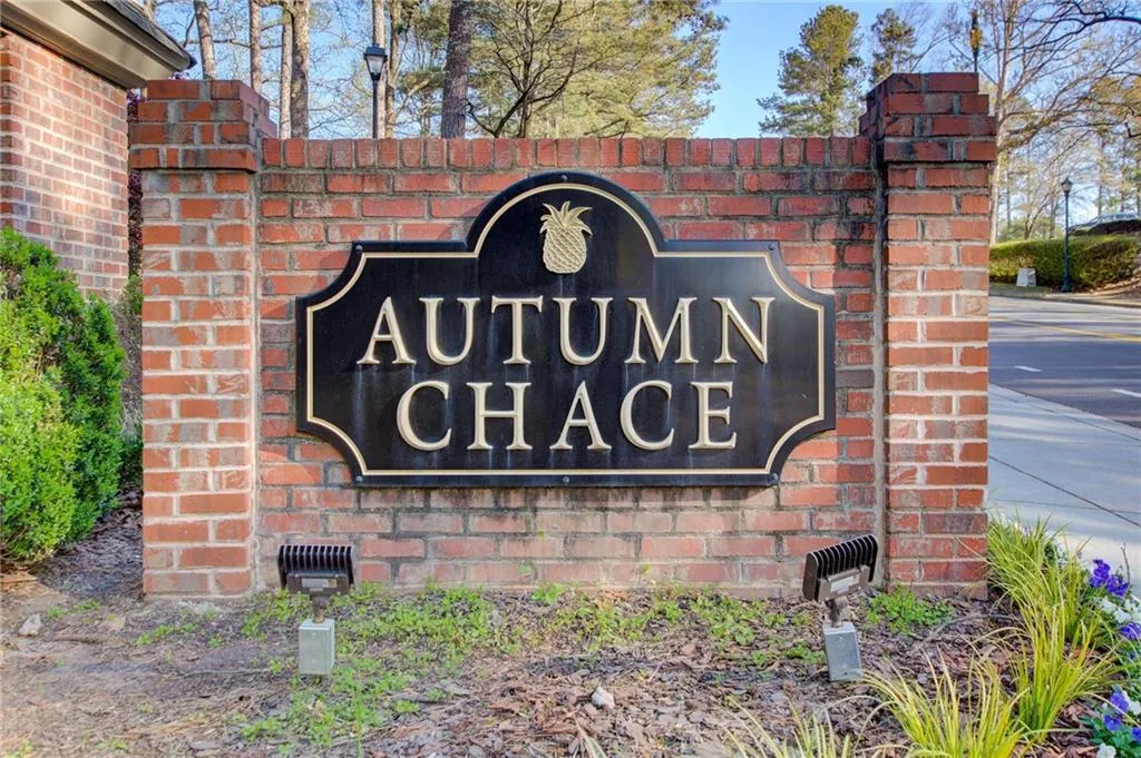 441 The North Chace, Sandy Springs, Georgia 30328, 4 Bedrooms Bedrooms, ,3 BathroomsBathrooms,Residential,Sold,441 The North Chace,7189276