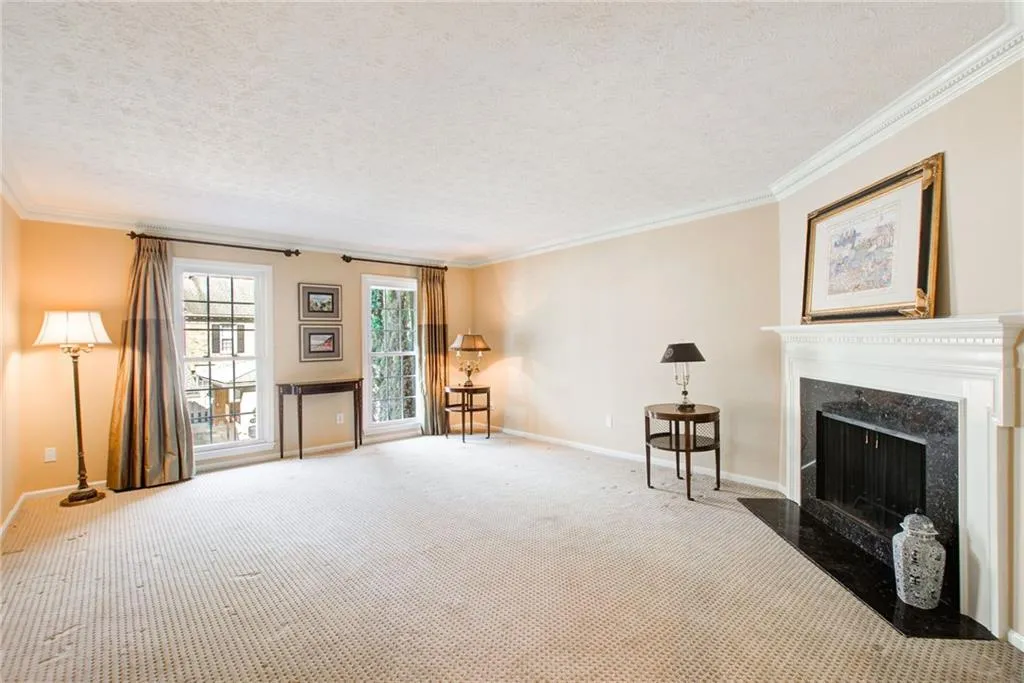 441 The North Chace, Sandy Springs, Georgia 30328, 4 Bedrooms Bedrooms, ,3 BathroomsBathrooms,Residential,Sold,441 The North Chace,7189276