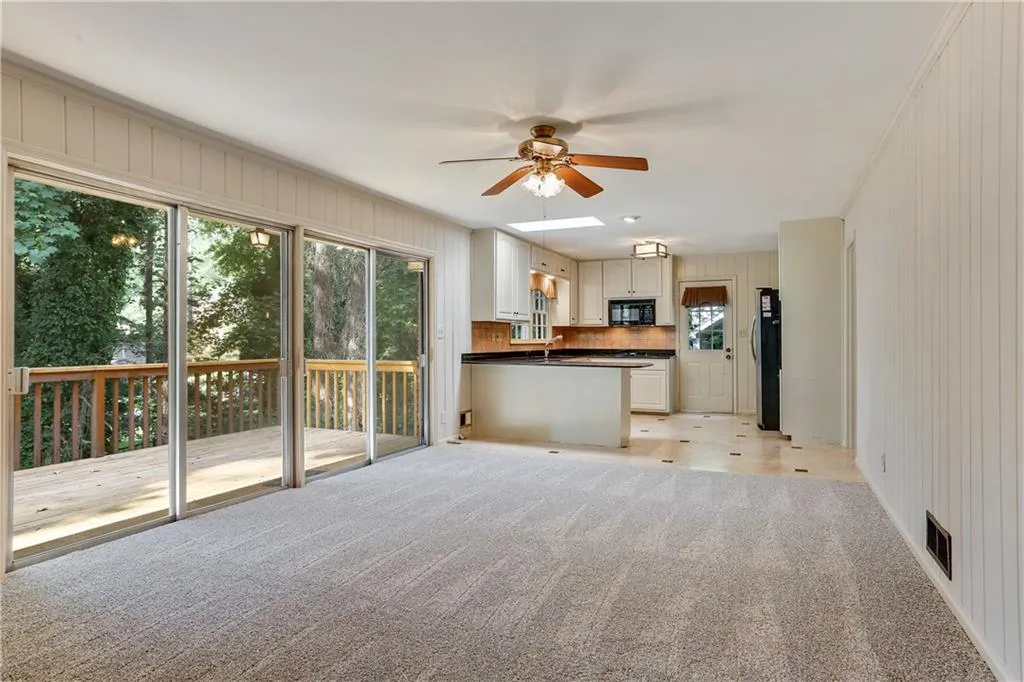345 Amberidge Trail, Sandy Springs, Georgia 30328, 3 Bedrooms Bedrooms, ,2 BathroomsBathrooms,Residential,Sold,345 Amberidge Trail,6021958