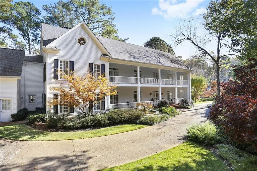6055 Heards Drive, Sandy Springs, Georgia 30328, 5 Bedrooms Bedrooms, ,4 BathroomsBathrooms,Residential,Sold,6055 Heards Drive,6674218