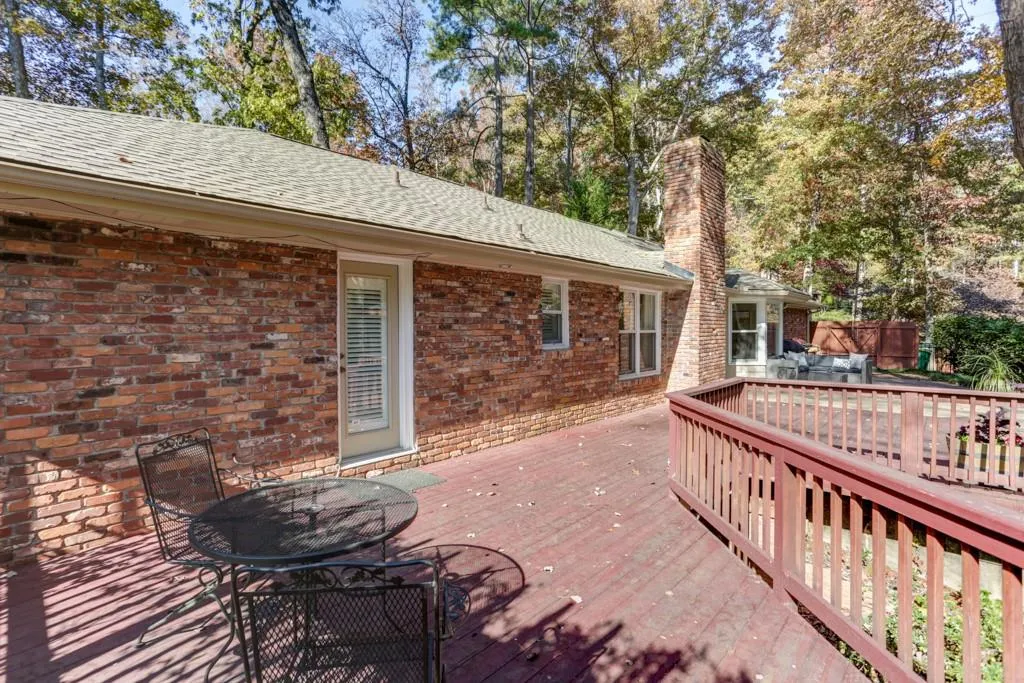 7105 Duncourtney Drive, Atlanta, Georgia 30328, 4 Bedrooms Bedrooms, ,3 BathroomsBathrooms,Residential,Sold,7105 Duncourtney Drive,6647191