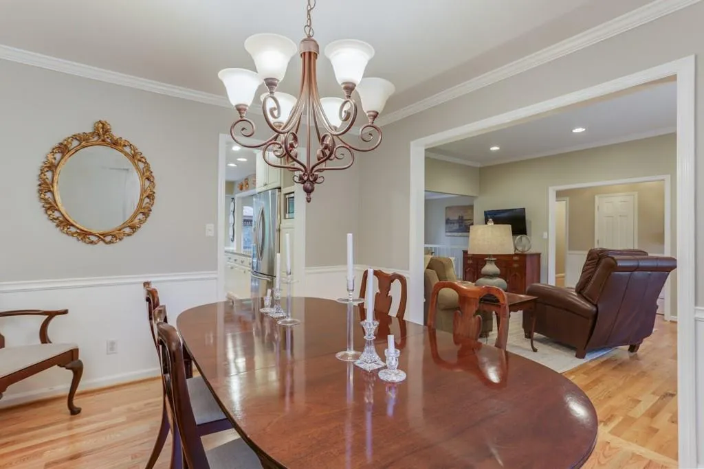 7105 Duncourtney Drive, Atlanta, Georgia 30328, 4 Bedrooms Bedrooms, ,3 BathroomsBathrooms,Residential,Sold,7105 Duncourtney Drive,6647191