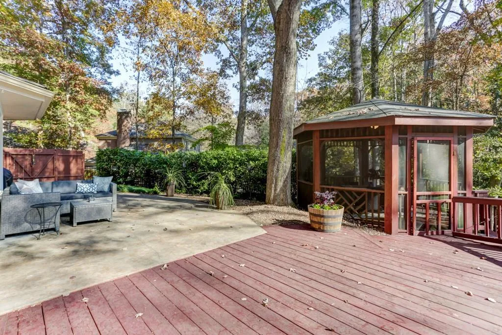 7105 Duncourtney Drive, Atlanta, Georgia 30328, 4 Bedrooms Bedrooms, ,3 BathroomsBathrooms,Residential,Sold,7105 Duncourtney Drive,6647191