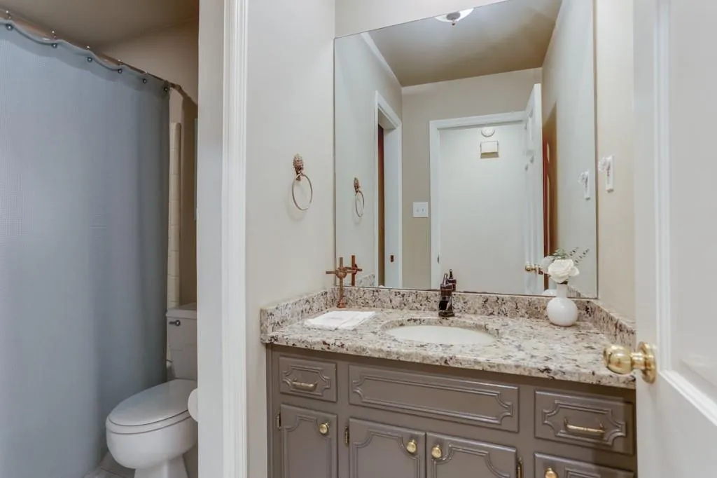 7105 Duncourtney Drive, Atlanta, Georgia 30328, 4 Bedrooms Bedrooms, ,3 BathroomsBathrooms,Residential,Sold,7105 Duncourtney Drive,6647191