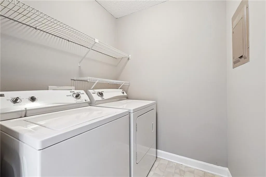 2007 Wingate Way, Atlanta, Georgia 30350, 1 Bedroom Bedrooms, ,1 BathroomBathrooms,Residential,Sold,2007 Wingate Way,7562851
