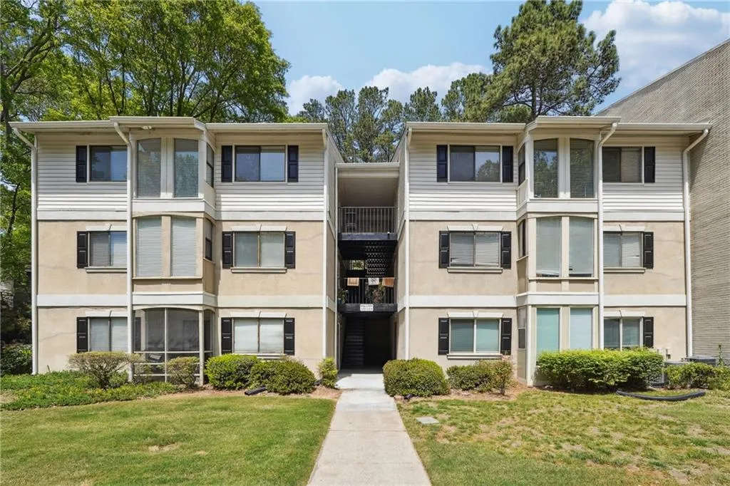 2007 Wingate Way, Atlanta, Georgia 30350, 1 Bedroom Bedrooms, ,1 BathroomBathrooms,Residential,Sold,2007 Wingate Way,7562851