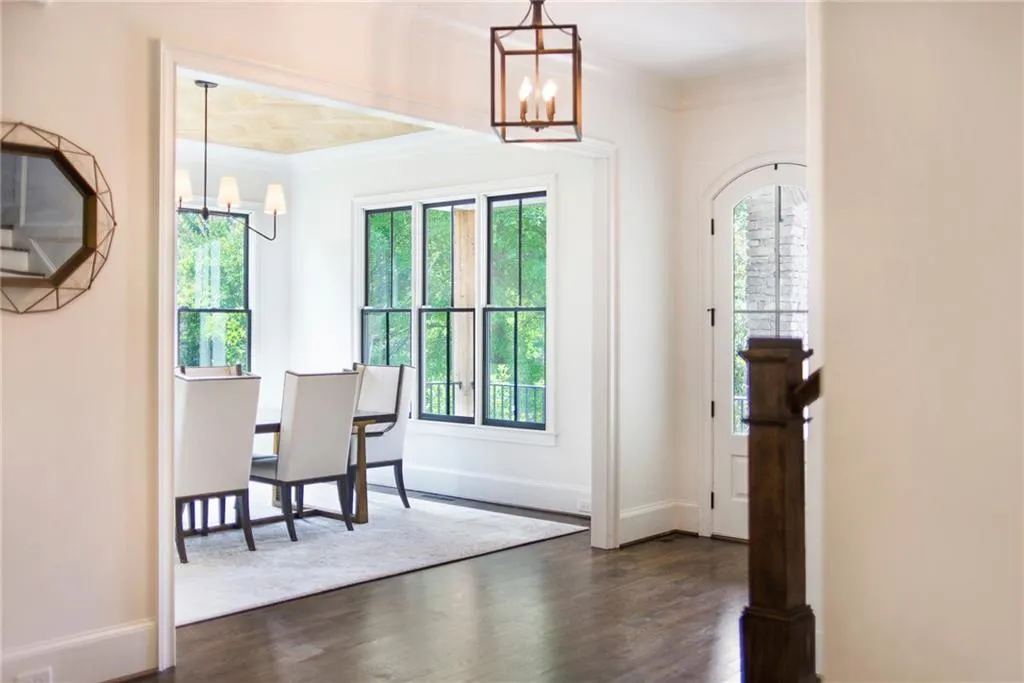 6475 Long Island Drive, Sandy Springs, Georgia 30328, 5 Bedrooms Bedrooms, ,4 BathroomsBathrooms,Residential,Sold,6475 Long Island Drive,7062176