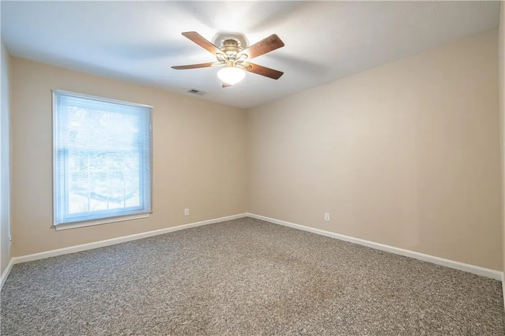 6700 Roswell Road Unit 1c, Sandy Springs, Georgia 30328, 3 Bedrooms Bedrooms, ,2 BathroomsBathrooms,Residential,Sold,6700 Roswell Road Unit 1c,7713846