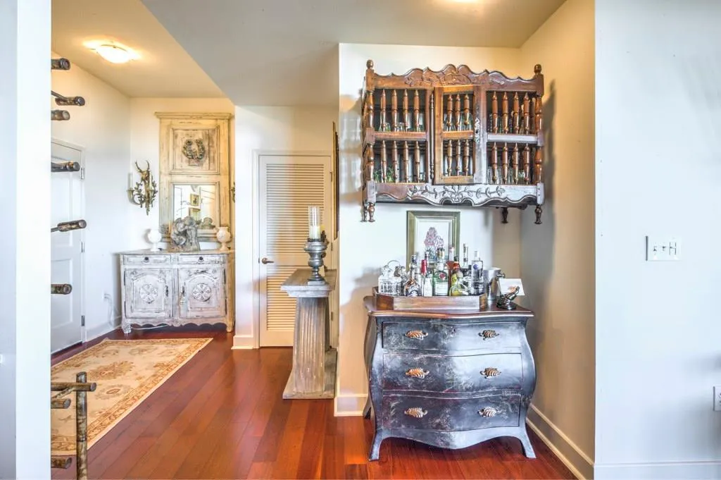 2795 Peachtree Road Ne Unit 1709, Atlanta, Georgia 30305, 2 Bedrooms Bedrooms, ,2 BathroomsBathrooms,Residential,Sold,2795 Peachtree Road Ne Unit 1709,5635562