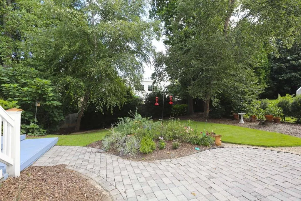 130 High Point Walk, Sandy Springs, Georgia 30342, 4 Bedrooms Bedrooms, ,3 BathroomsBathrooms,Residential,Sold,130 High Point Walk,6843889 130 High Point Walk, Sandy Springs, Georgia 30342, 4 Bedrooms Bedrooms, ,3 BathroomsBathrooms,Residential,Sold,130 High Point Walk,6843889